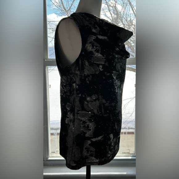 Size Med P Cleo top - Picture 2 of 8